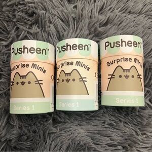 BNIB Pusheen Surprise Minis Series 1 Vinyl Figures Blind Box